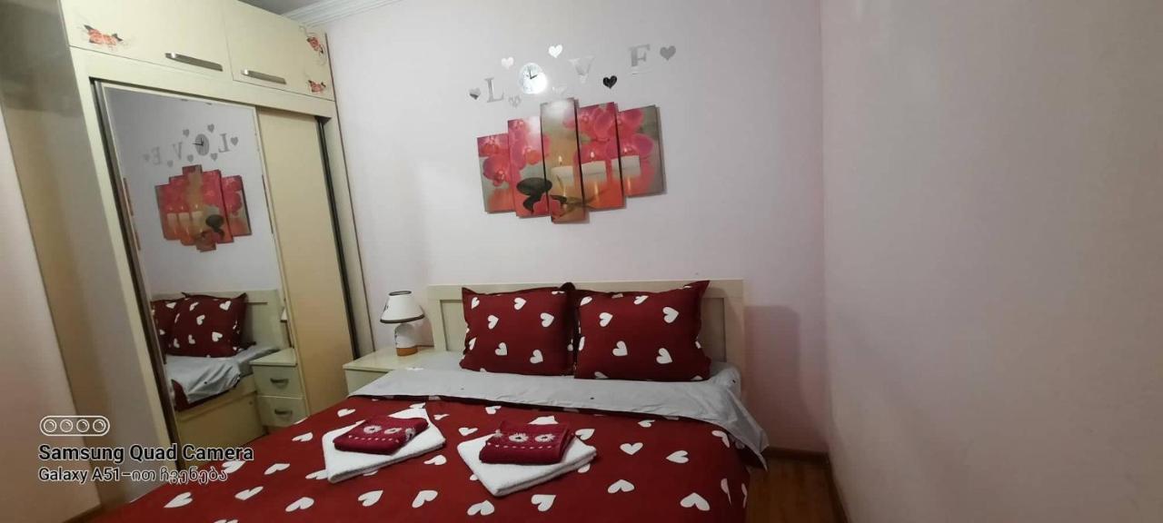 Apart-otel Nino Bordzjomi Buitenkant foto